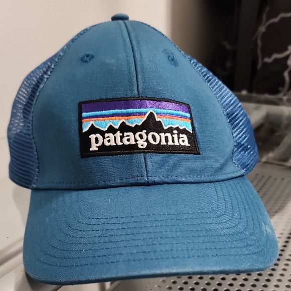 Patagonia Accessories - Patagonia Teal Mesh Trucker Cap